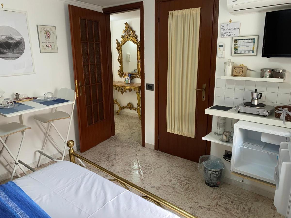 B&B House S. Ferdinando Naples Extérieur photo