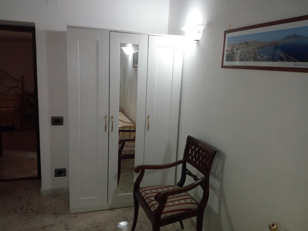 B&B House S. Ferdinando Naples Extérieur photo